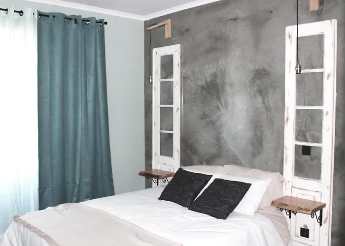 Casa Do Campo 3* פניש